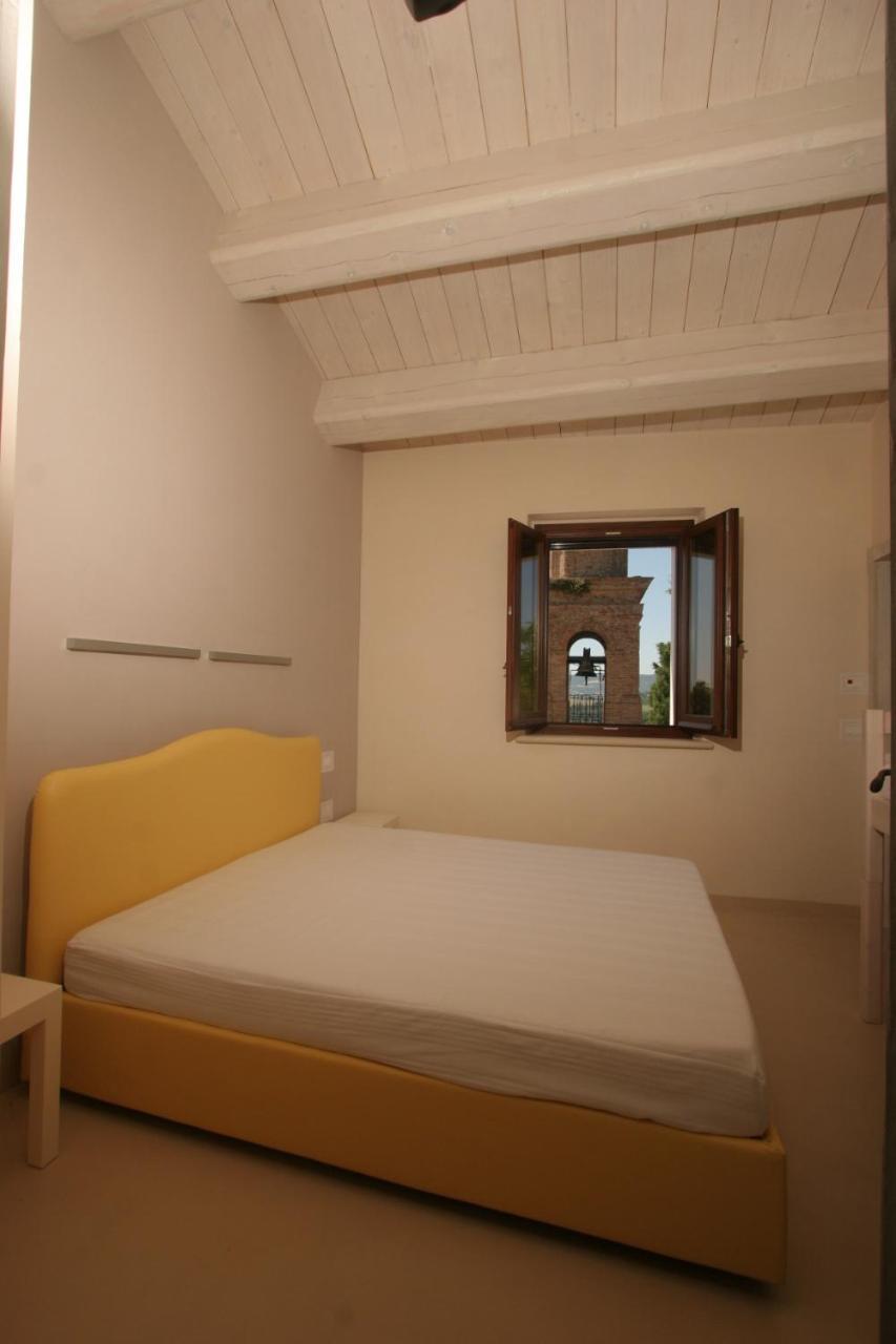 Agriturismo Pozzuolo Serrungarina Стая снимка