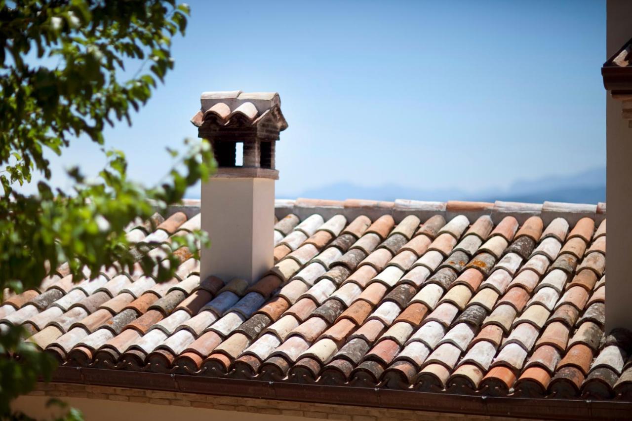 Agriturismo Pozzuolo Serrungarina Екстериор снимка